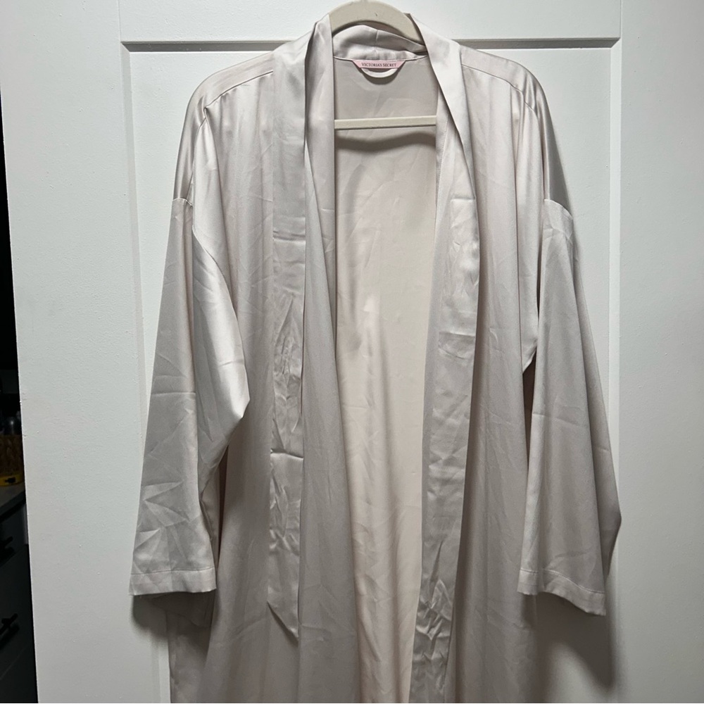 Victoria's Secret Light Champagne Satin Robe